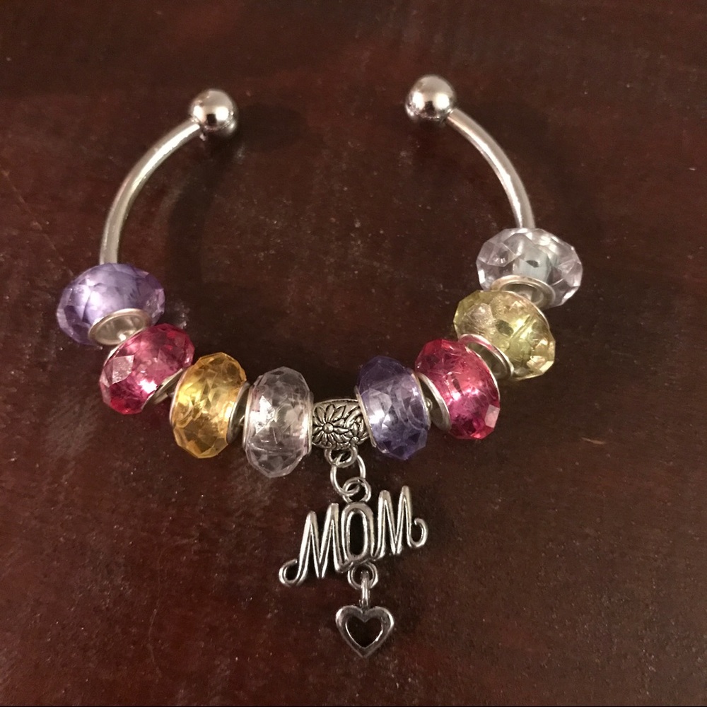 Cute Mother's Day bracelet for smaller wrist