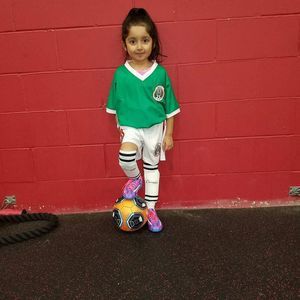 Meet your Posher, Lola