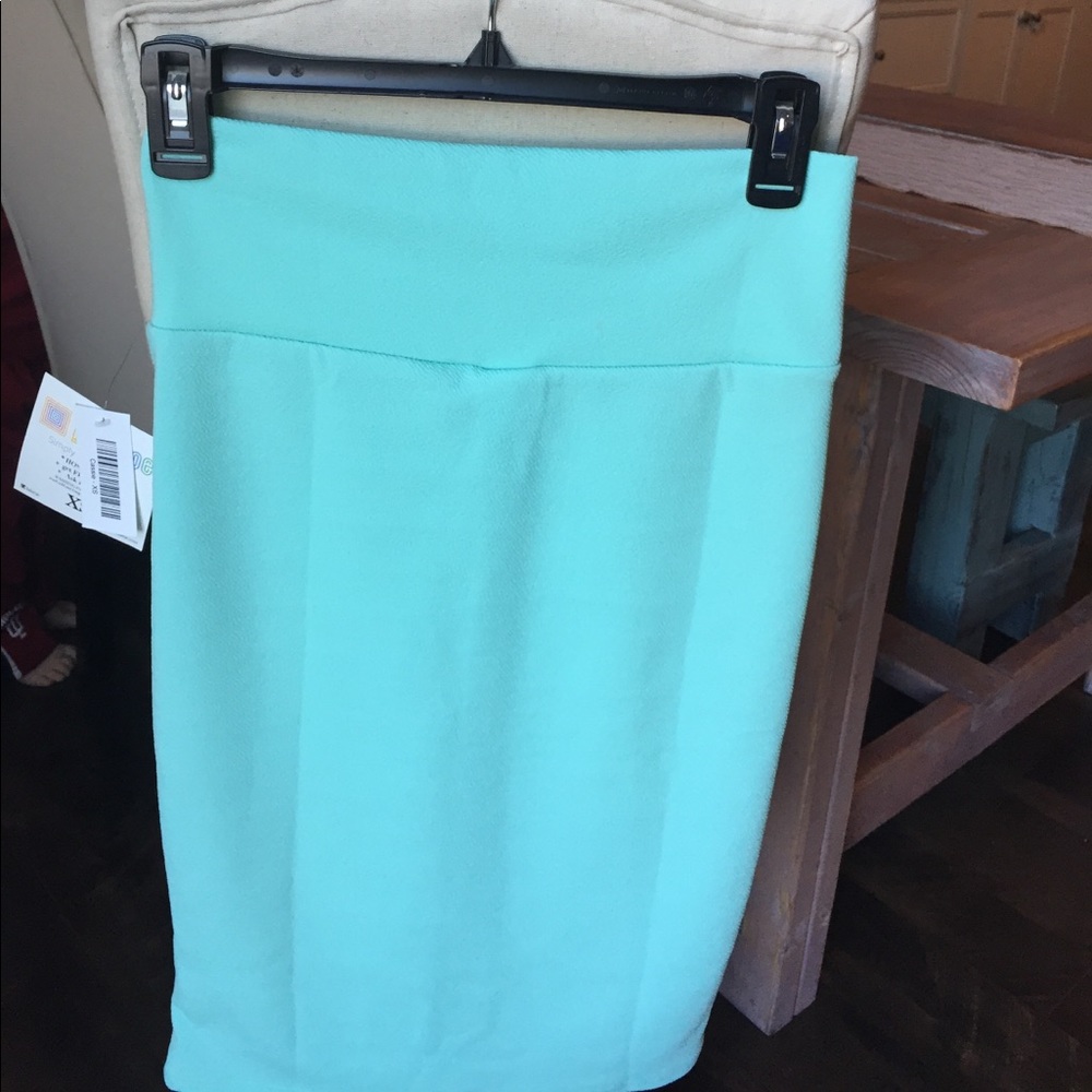 LuLaRoe Cassie skirt NWT