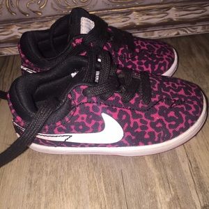 Nike Toddler Shoes Size 1