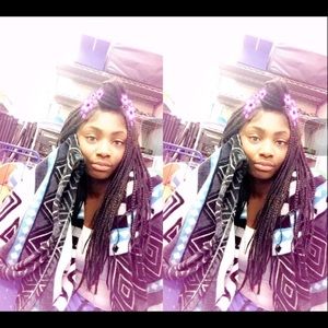 Meet your Posher, Malia