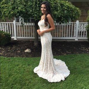 Off white, lace dress