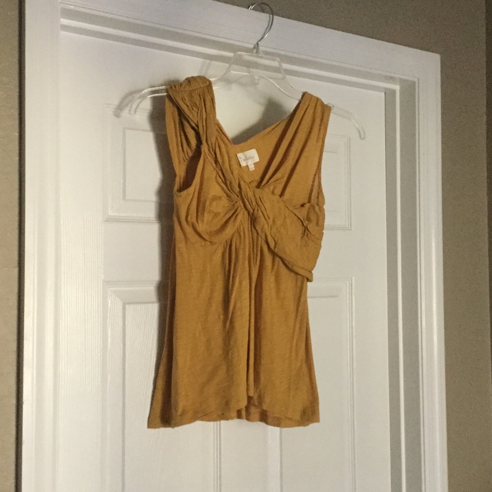 Sleeveless Deletta Twist-Front Blouse