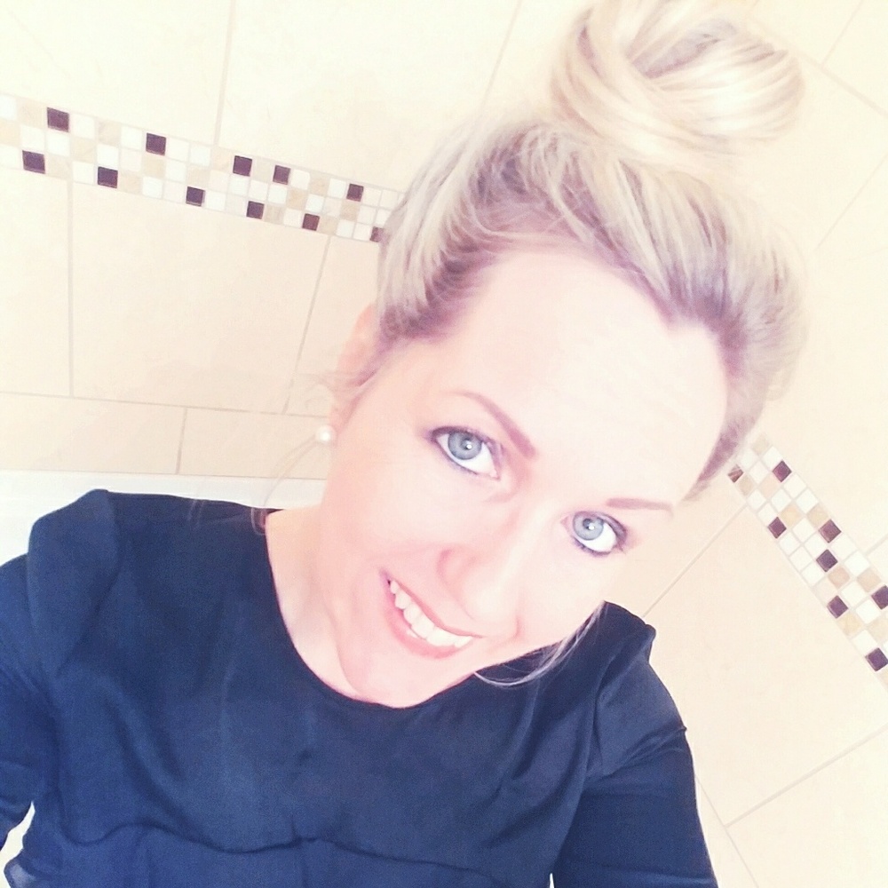 Meet your Posher, Lori