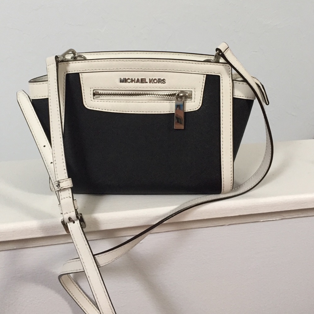Michael Kors Crossbody