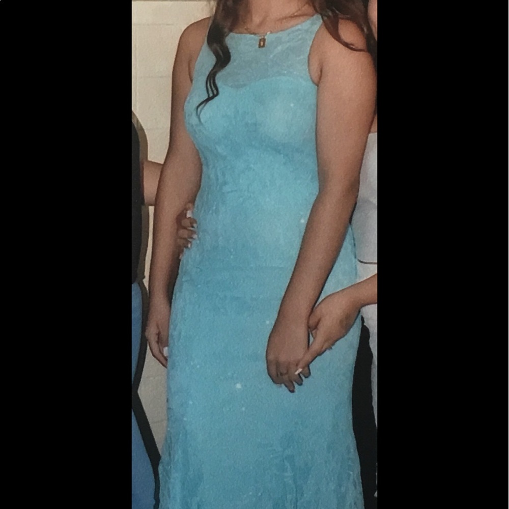 PROM - Picture 2 of 4