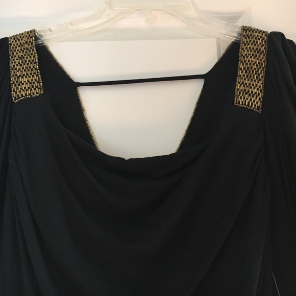Black top size small - Picture 3 of 7