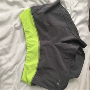 Under armour sport short!