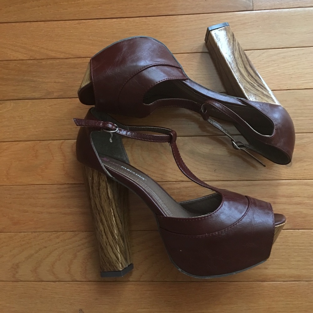 Chunky brown leather open toe pumps