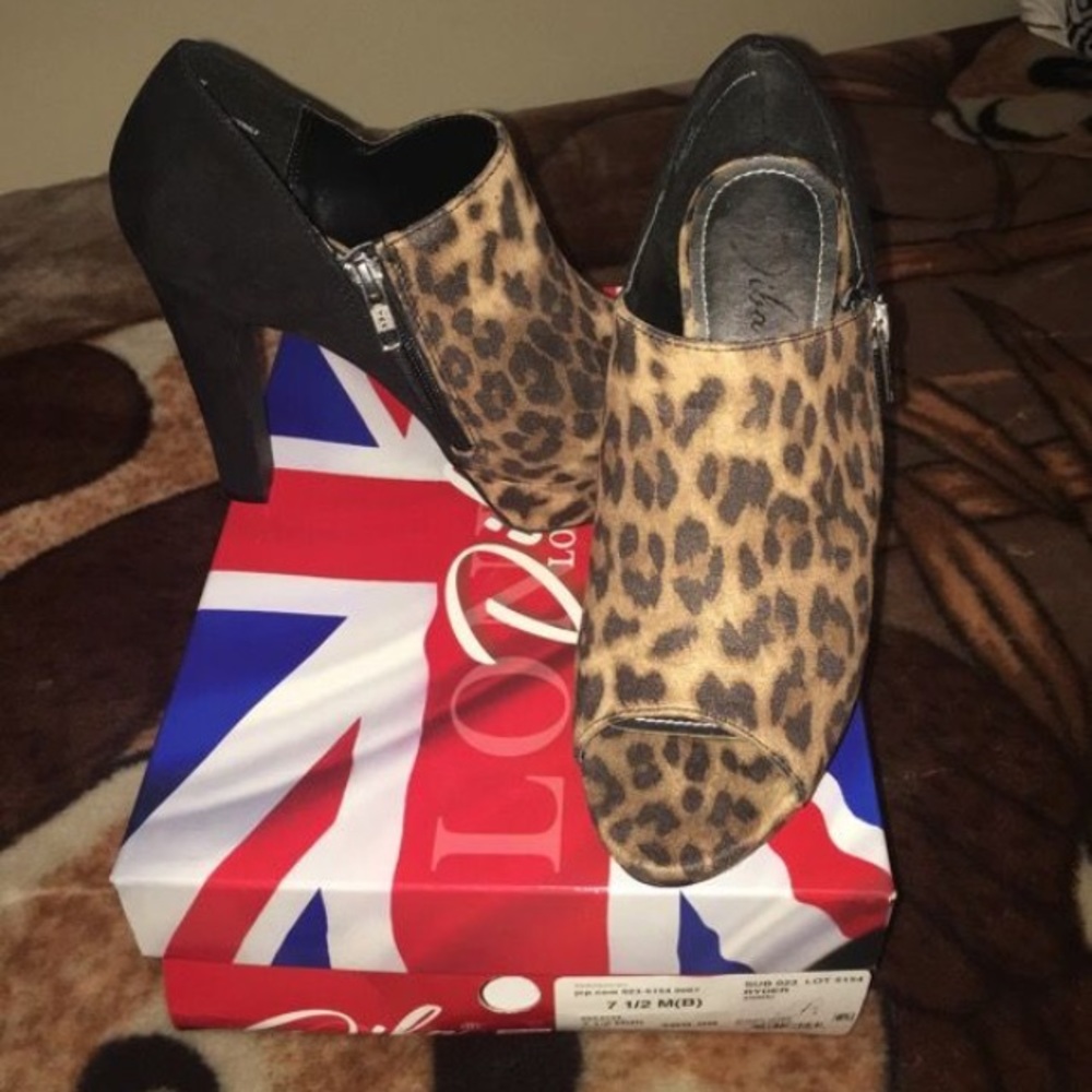 Black & Cheetah Shoes