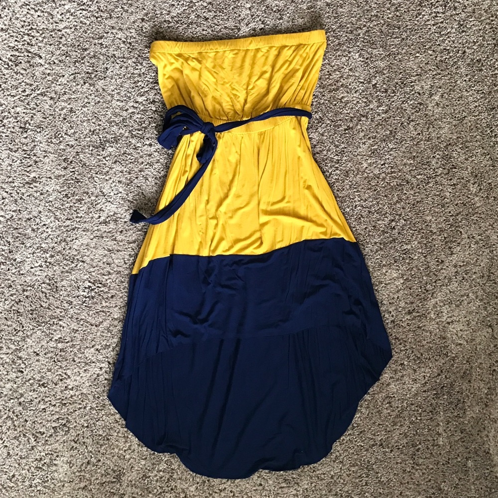 Strapless dress