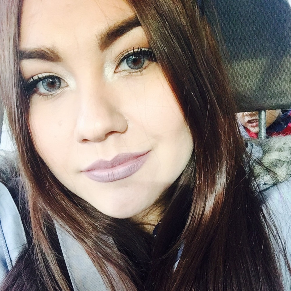 Meet your Posher, Beatriz