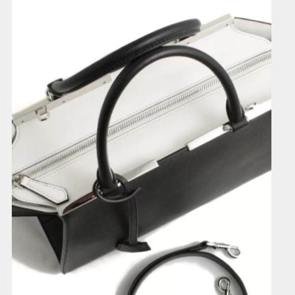 Stunning new Fendi 3jours bag black &white - Picture 2 of 7