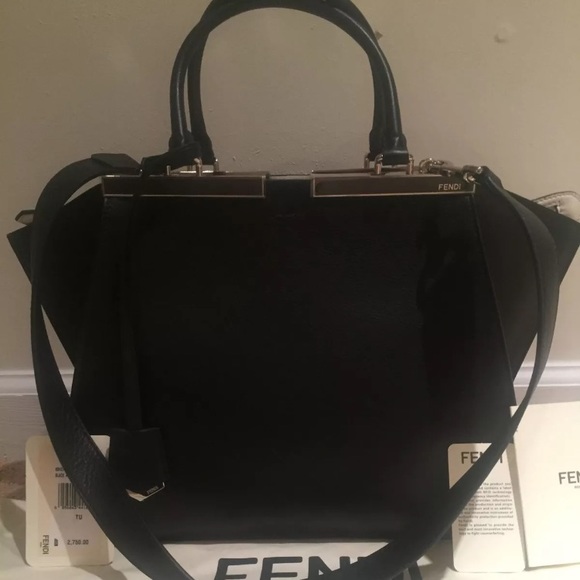 Stunning new Fendi 3jours bag black &white - Picture 7 of 7
