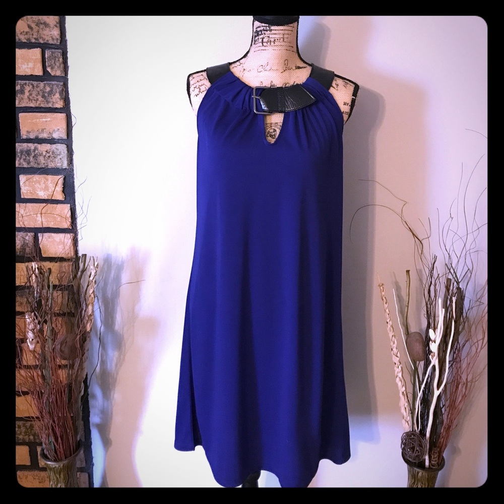 Belt dress