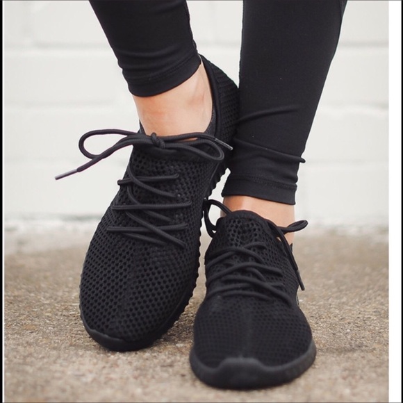 Black Mesh Fly Knit Sneakers - Picture 2 of 4