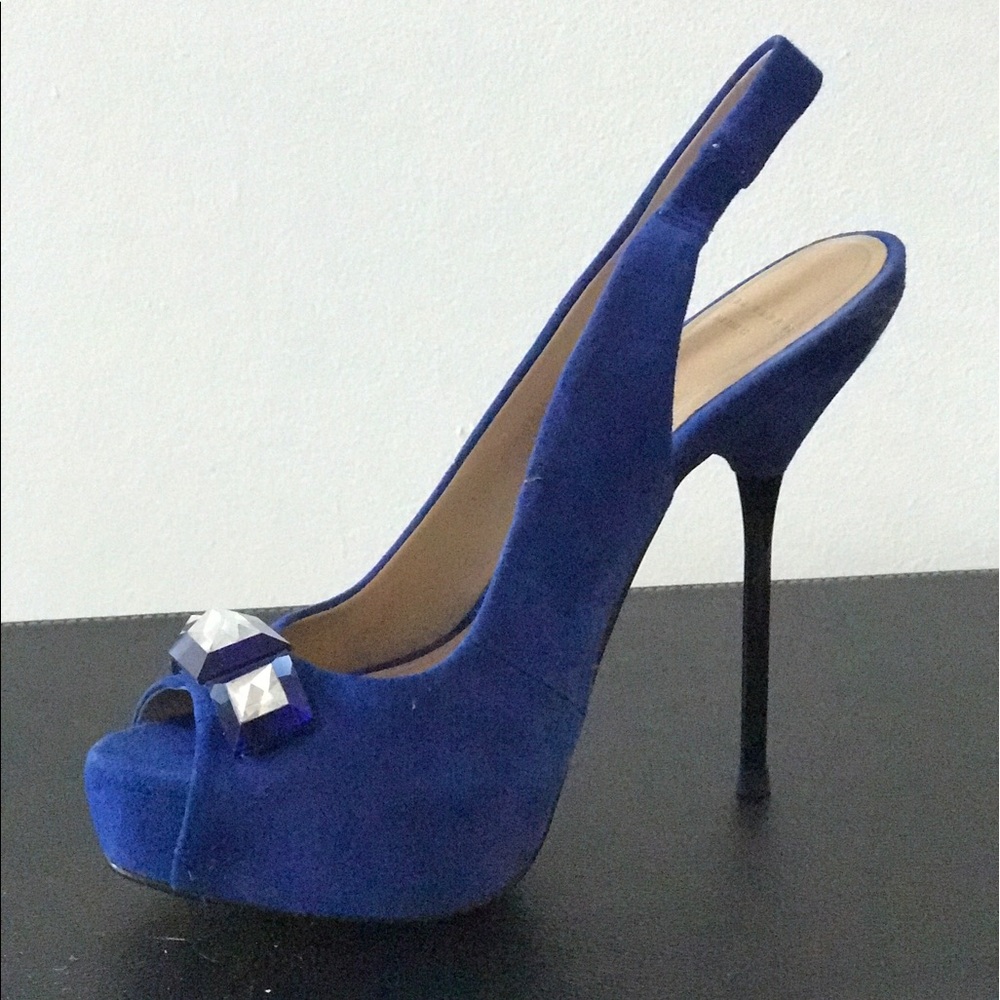 Zara blue heels size 6.5