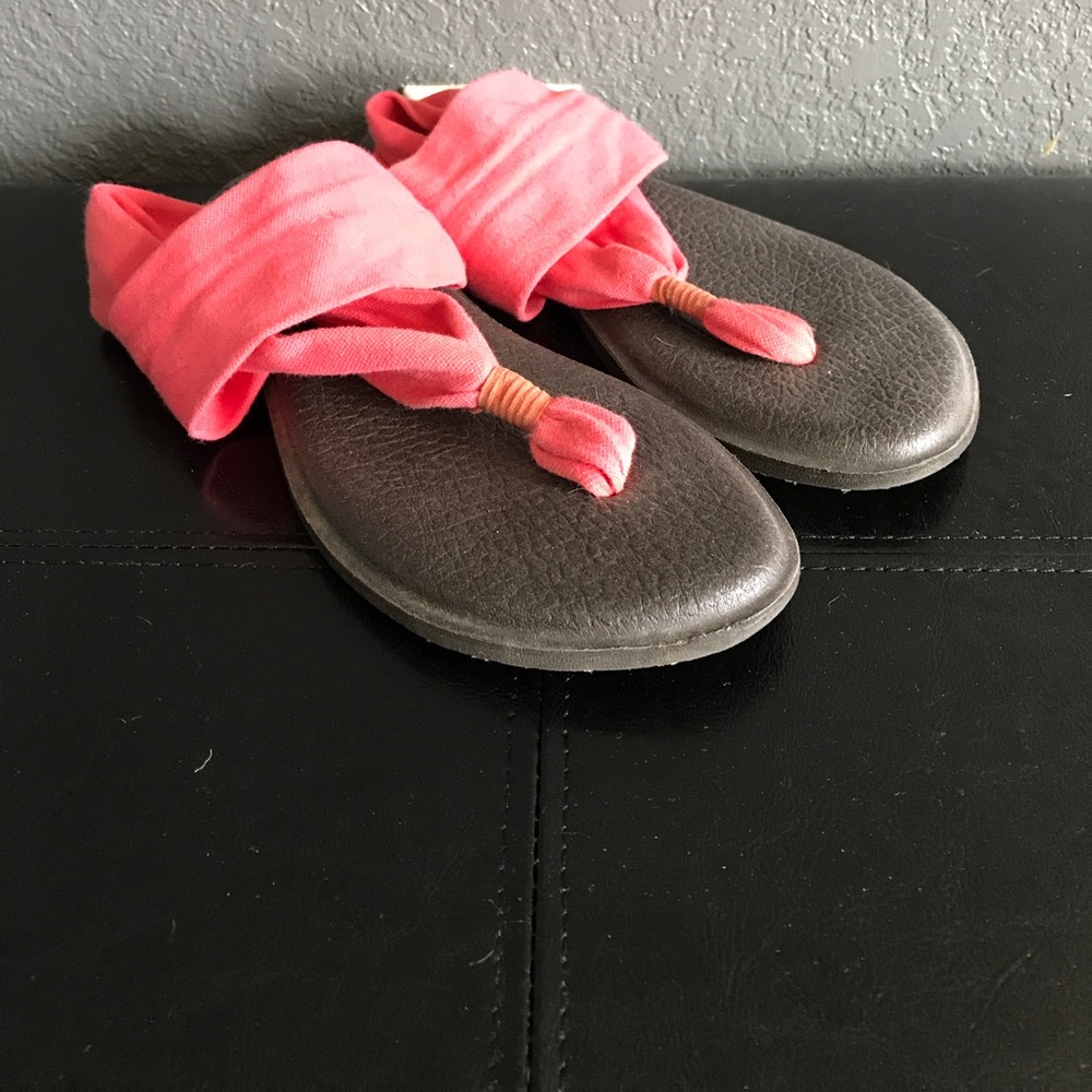 Sanuk sandals