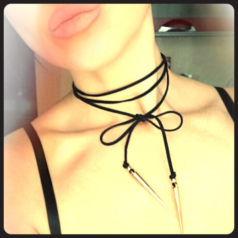 🖤 NO CRUELTY. Spike Choker. Kylie & Kim K