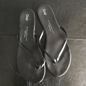 Black Gap flip flops