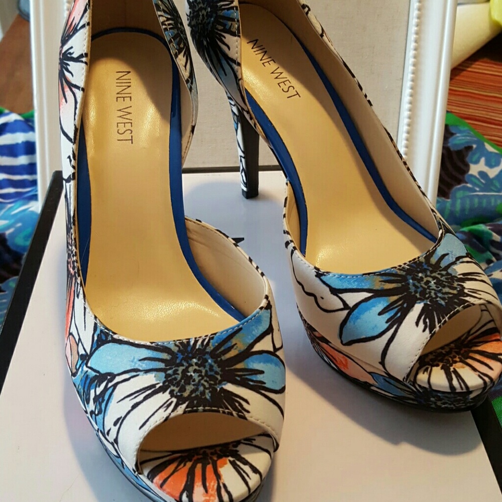Nine West pumps