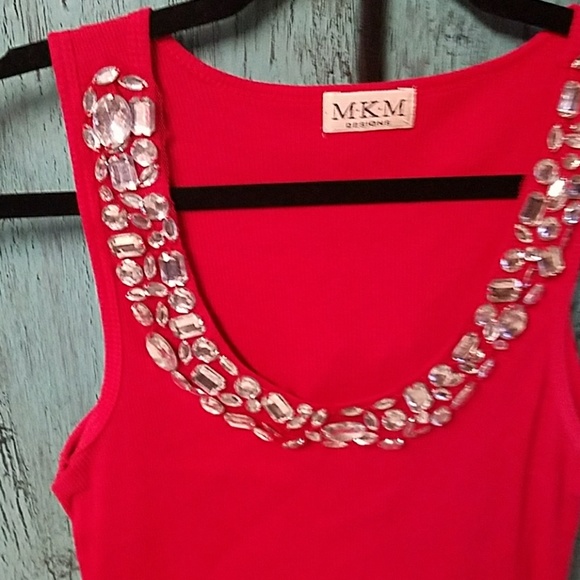 Top - Picture 2 of 3