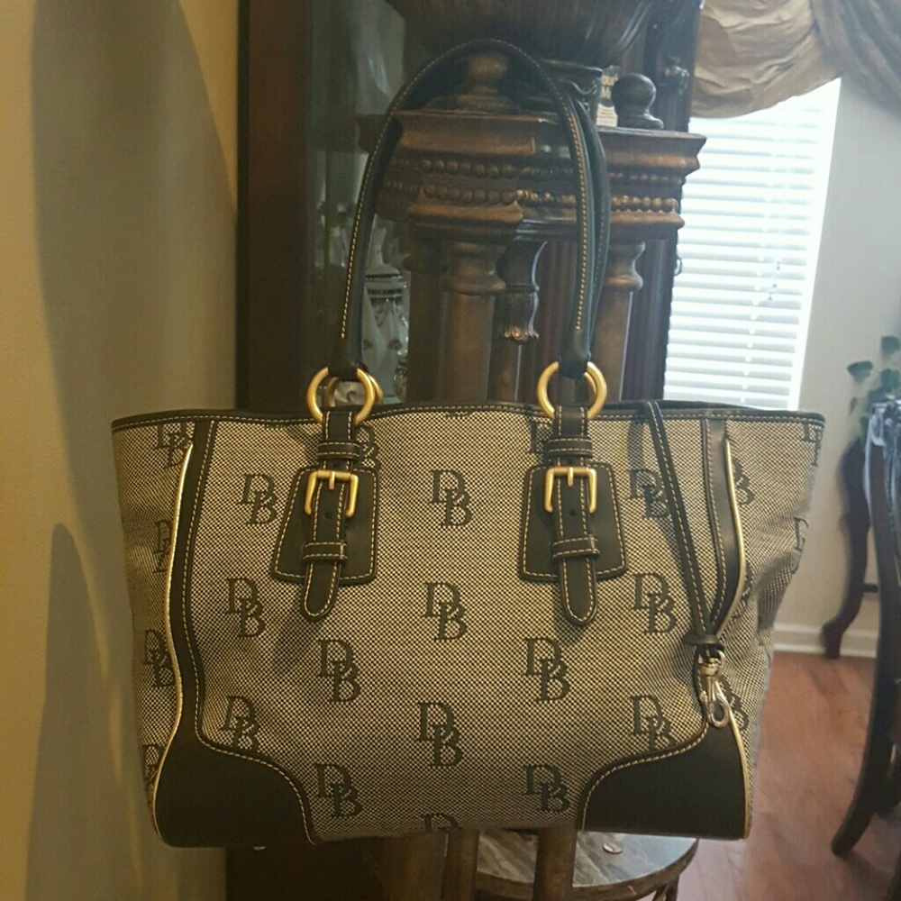 Handbag