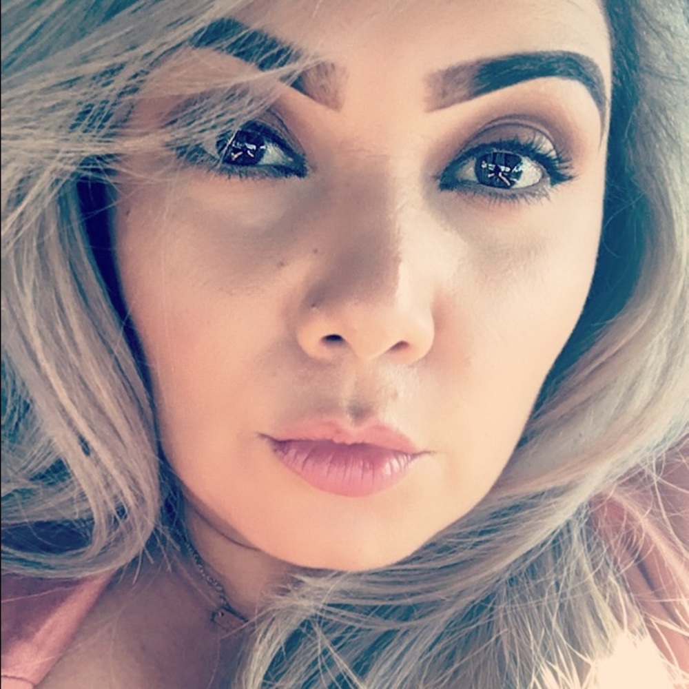 Meet your Posher, Mariana