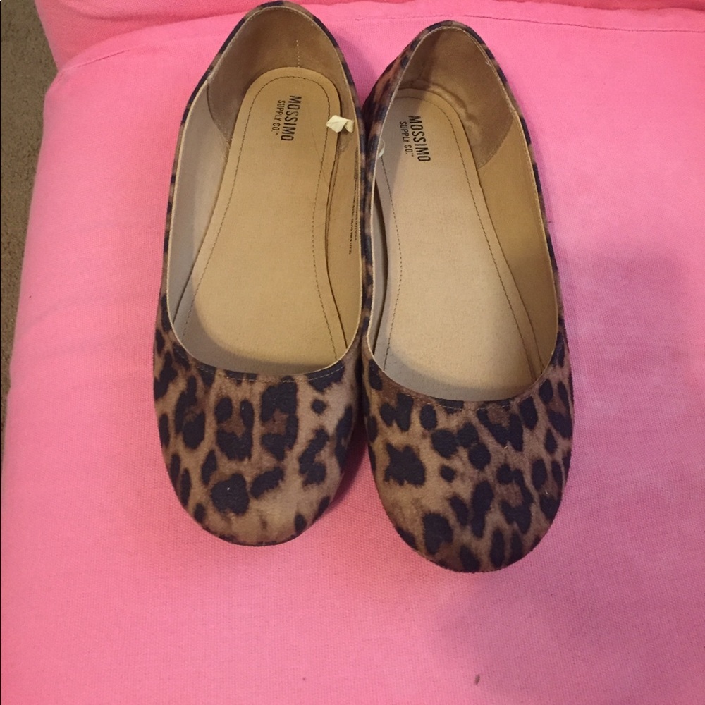 Classic Cheetah Print Flats