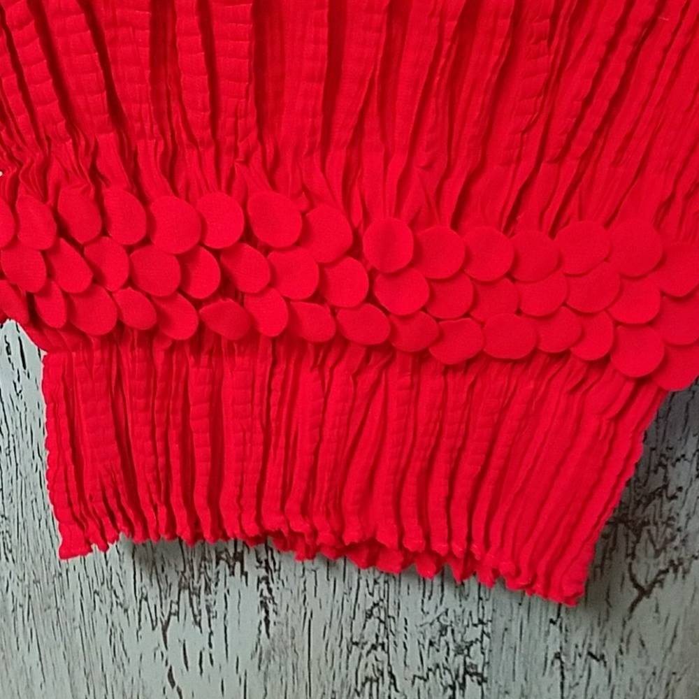 Top - Picture 2 of 3