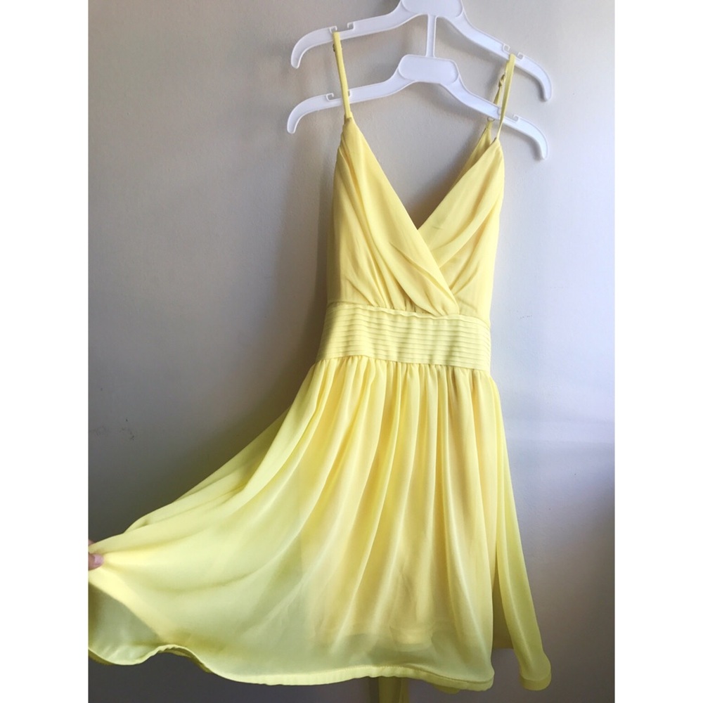 Yellow dress💛