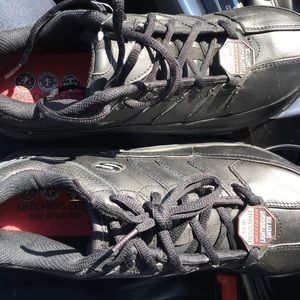 Skechers steel toe shoes
