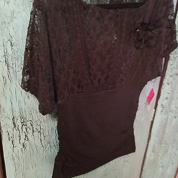 Top - Picture 3 of 3