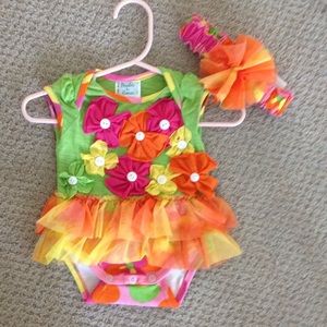 *SOLD*Peaches 'n Cream Onesie