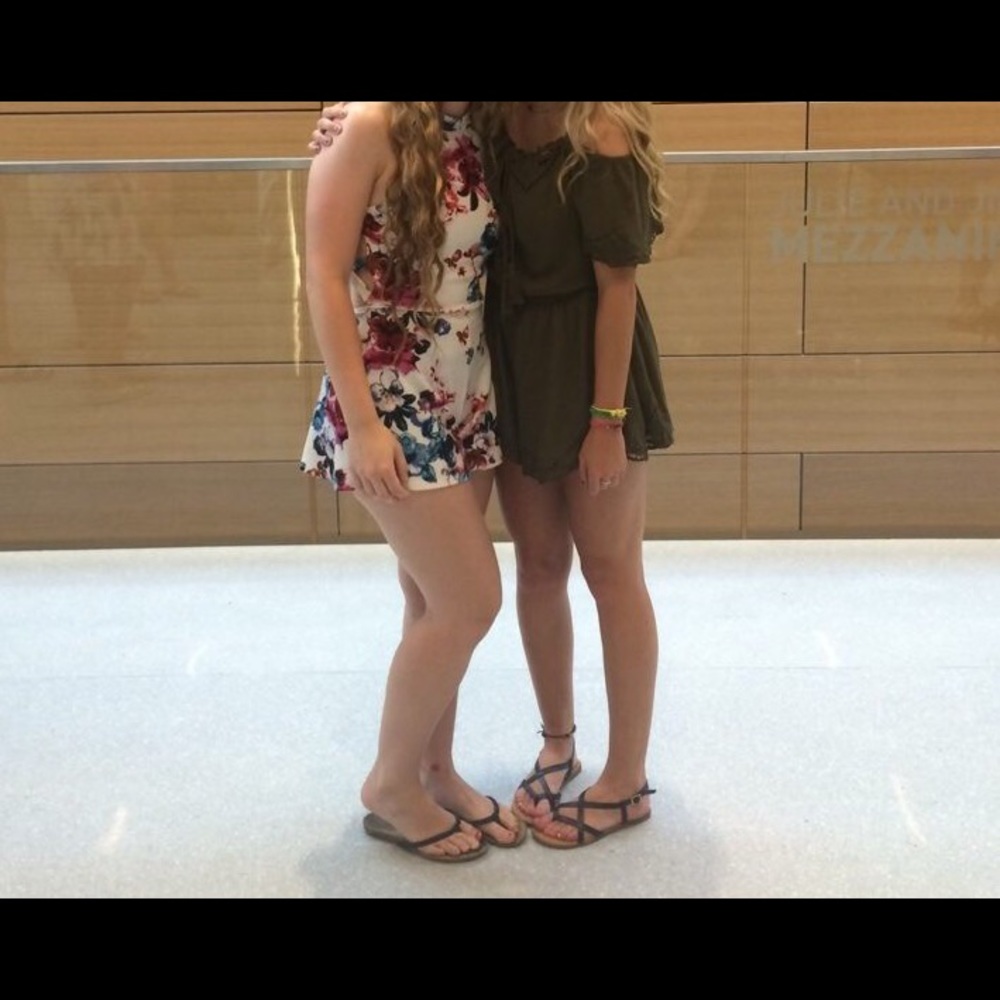 BACKLESS ROMPER - Picture 4 of 4