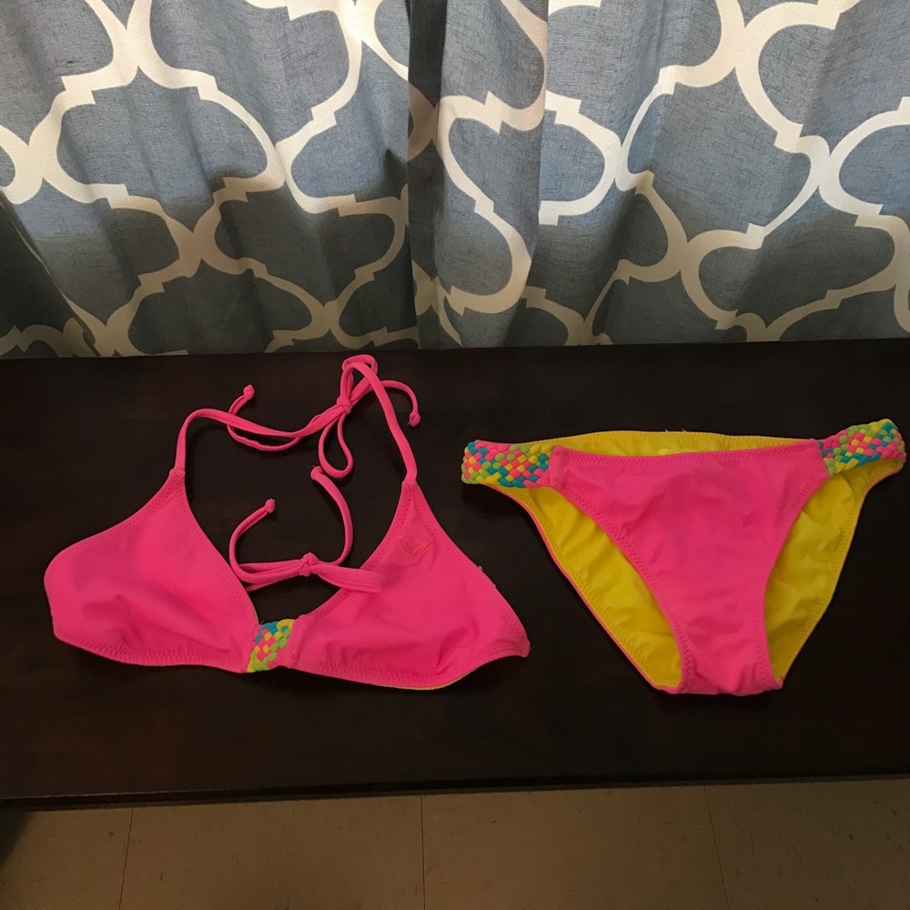 Quicksilver reversible bikini 👙 - Picture 2 of 4