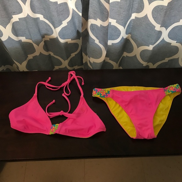 Quicksilver reversible bikini 👙 - Picture 2 of 4