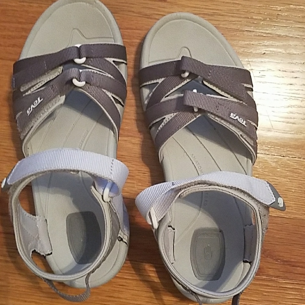 Almost new TEVA SANDALS