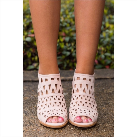 Blush Peep Toe Cut out Bootie - Picture 3 of 5