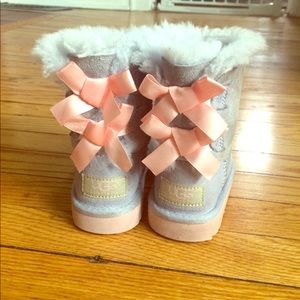 Toddler Bailey Bow UGG Boots size 7