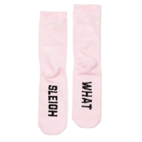 VS PINK Supersoft "Sleigh What" Fuzzy crew Socks! - Picture 2 of 4