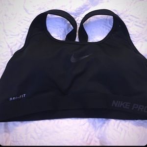 Nike Pro boost  sports bra