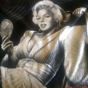 Marilyn Monroe blanket
