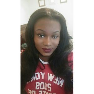 Meet your Posher, Brittni