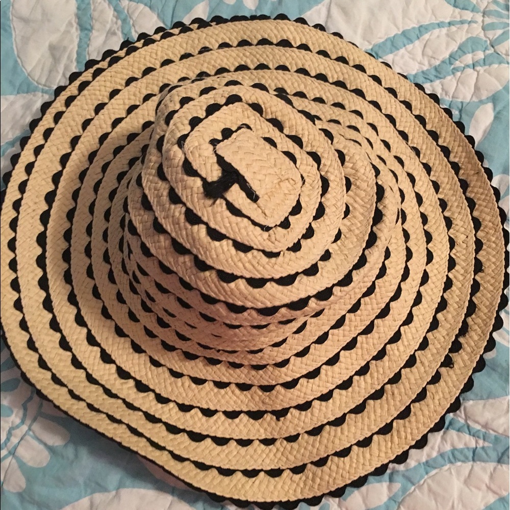 Old navy hat