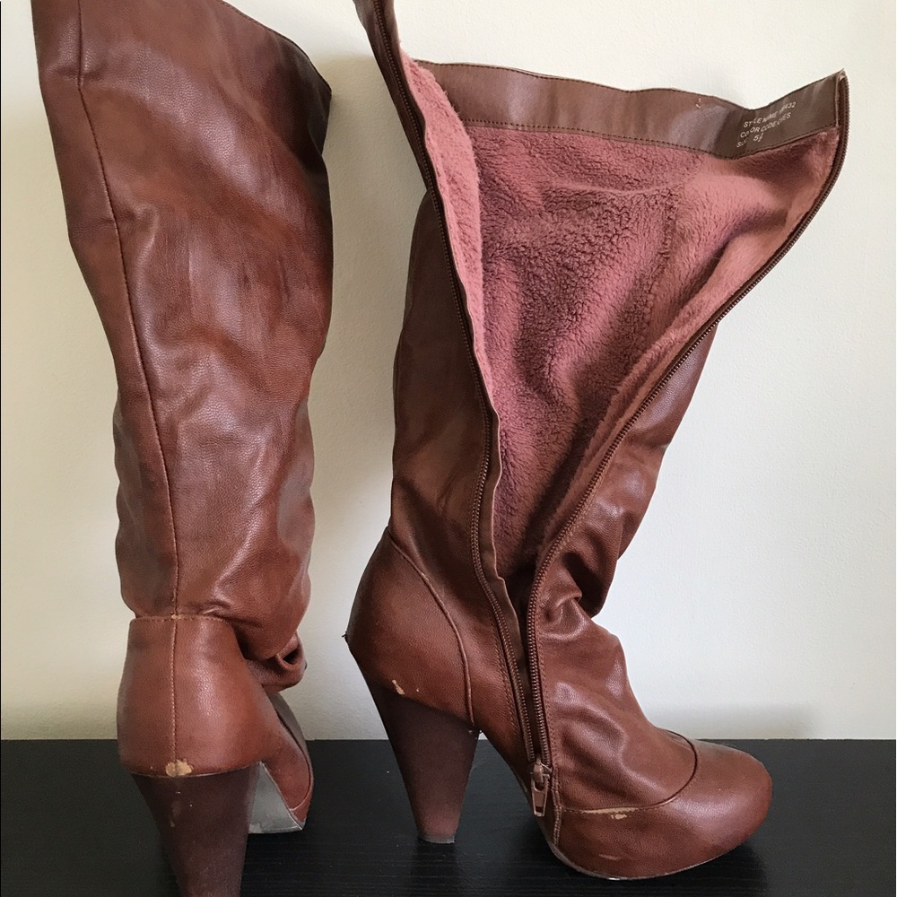 Brown Slouch Heel Boot - Picture 6 of 7