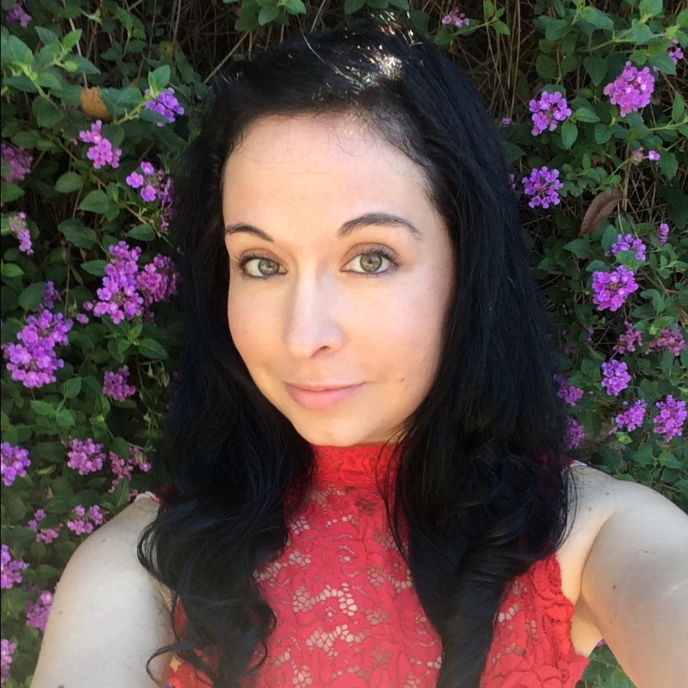 Meet your Posher, Aja