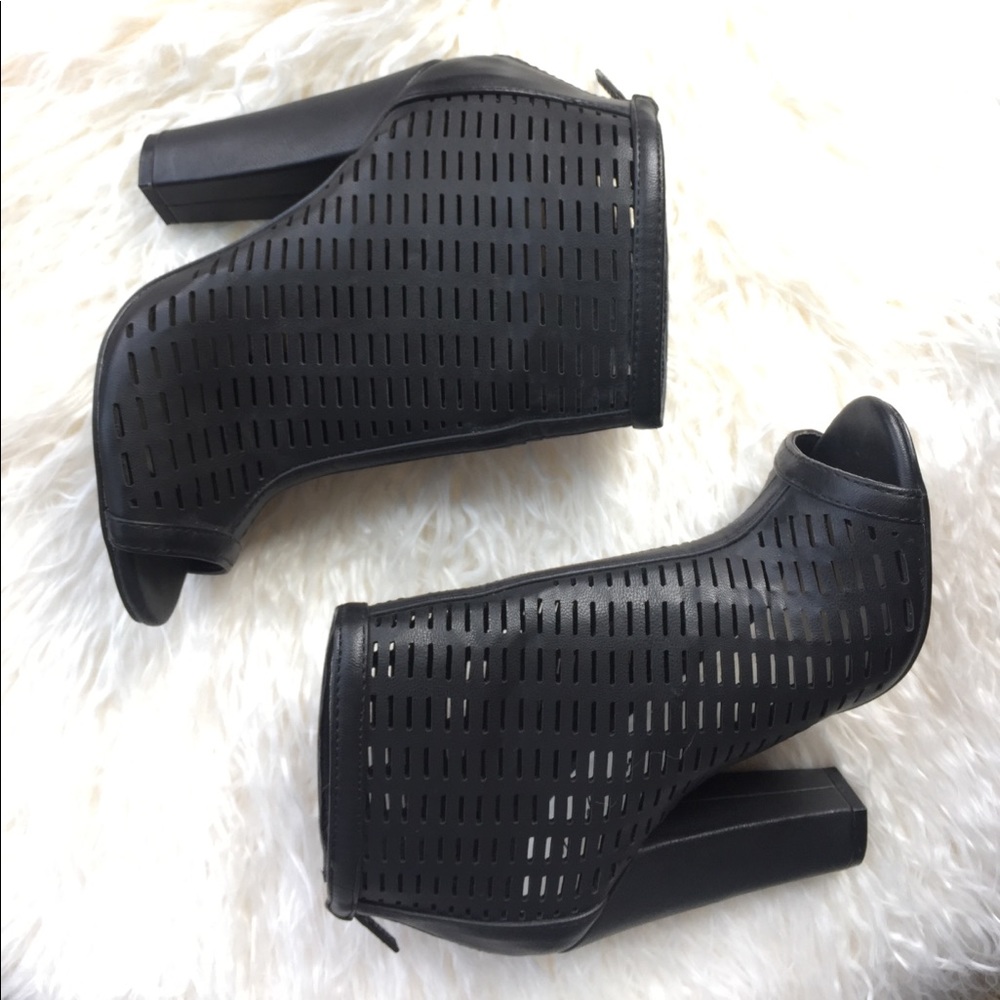 Michael Antonio peep toe heels