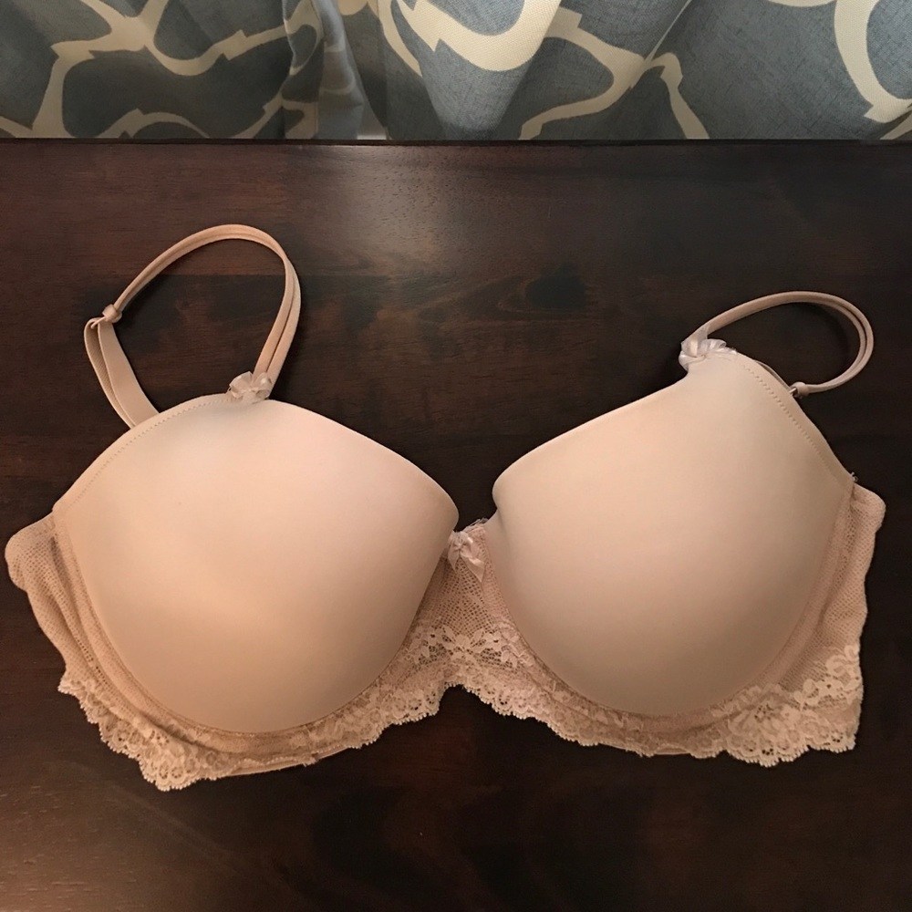 Nude Modern Moment bra.