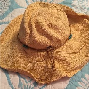 Women's hat